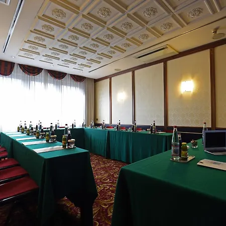 Ξενοδοχείο C-hotels Rubens 4*