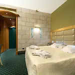 C-hotels Rubens 4* מילאנו