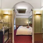 C-hotels Rubens 4* מילאנו