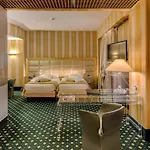 מלון C-hotels Rubens 4*