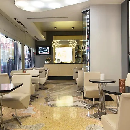 Antares Rubens Hotel 4*