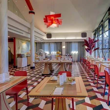 Hotel Antares Rubens